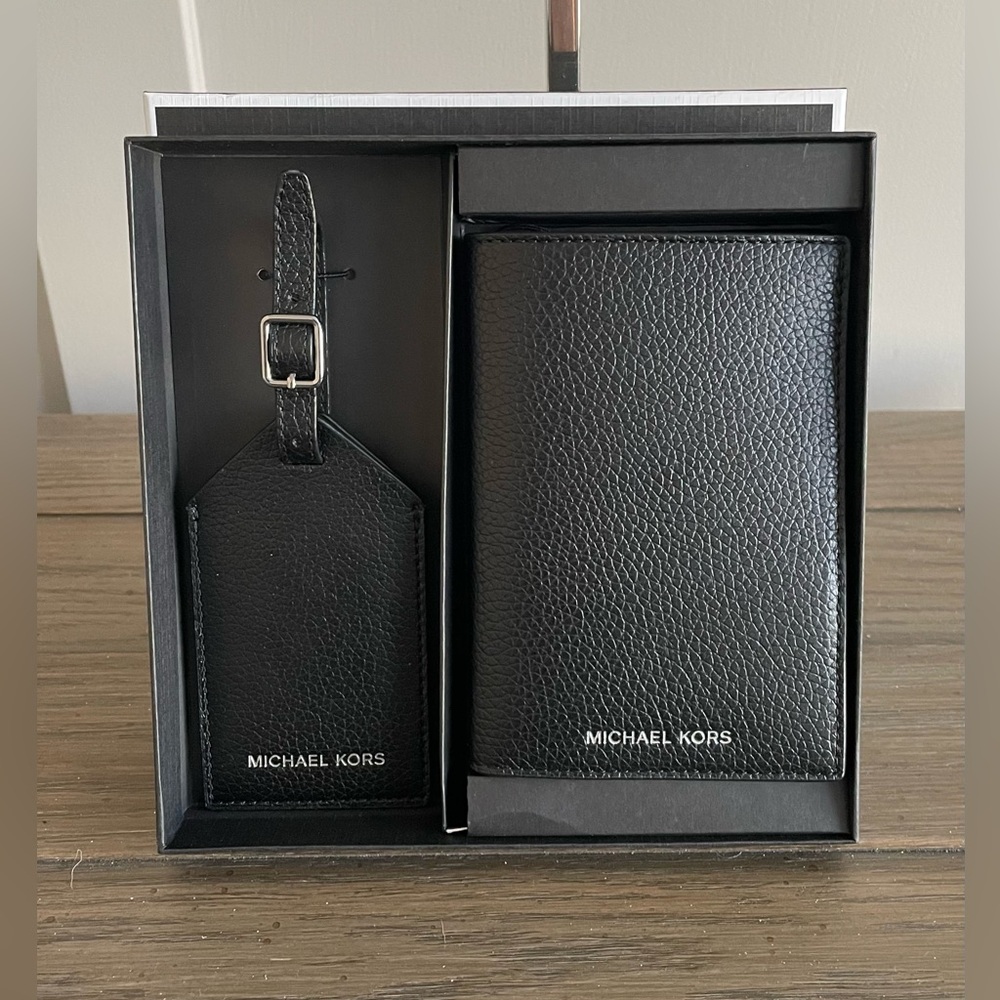 NWT, Michael Kors Black Leather Luggage Tag & Leather Passport Holder